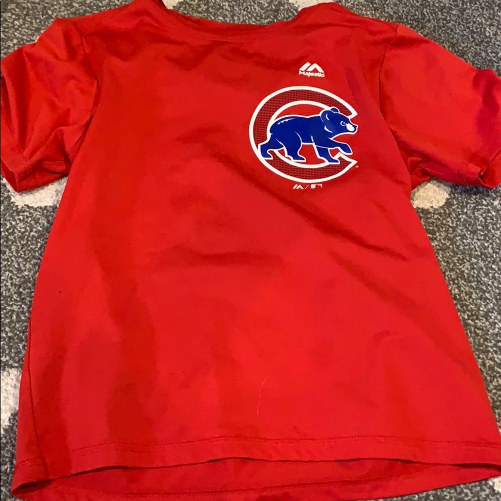 Red Cubs T-shirt.